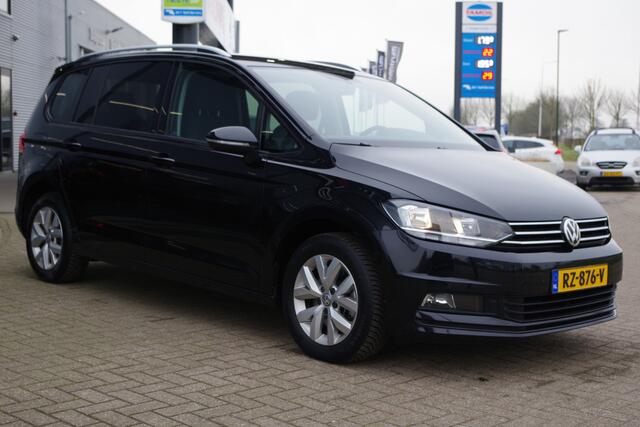 Volkswagen TOURAN 1.6 TDI Automaat 116 PK SCR Comfortline BNS, Trekhaak, Adap. Cruise Control, Massage, Camera