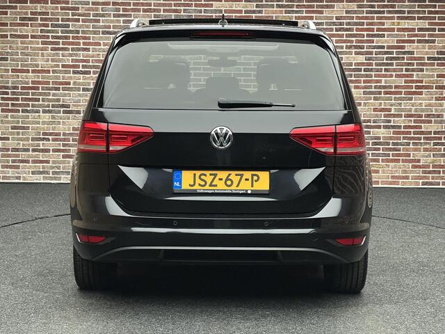 Volkswagen TOURAN 1.5 TSI 7p Panorama | Adap. Cruise | Stoel- & Stuurverwarming