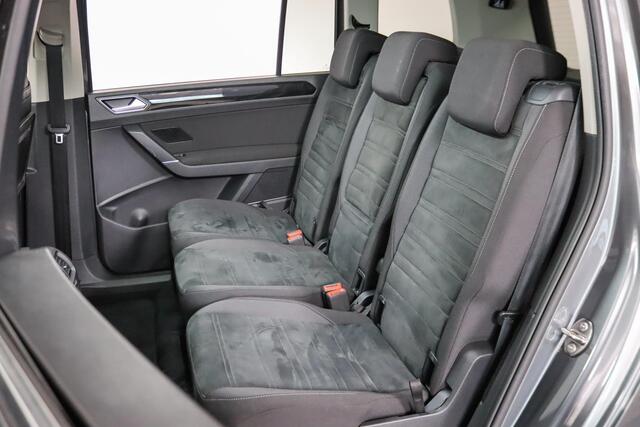 Volkswagen TOURAN 1.8 TSI Highline 7-Persoons, LED, Massage stoelen, ACC,