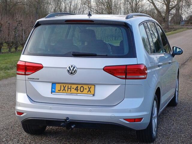 Volkswagen TOURAN 1.5 TSI Comfortline 7-Pers. /Trekh./Airco/Parkh. v+a/