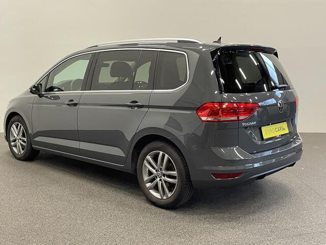 Volkswagen TOURAN 1.5 TSI DSG Highline | Navigatie | Parkeersensoren | Cruise Control | Blind Spot Assist | Stoelverwarming | ErgoActive stoelen | Climate Control