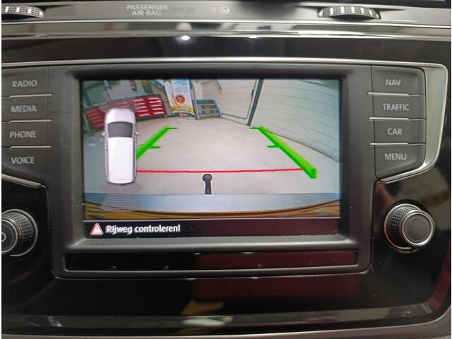 Volkswagen TOURAN 1.4 TSI Connected Series Pdc | Lmv | Panoramadak | Trekhaak | Keyless