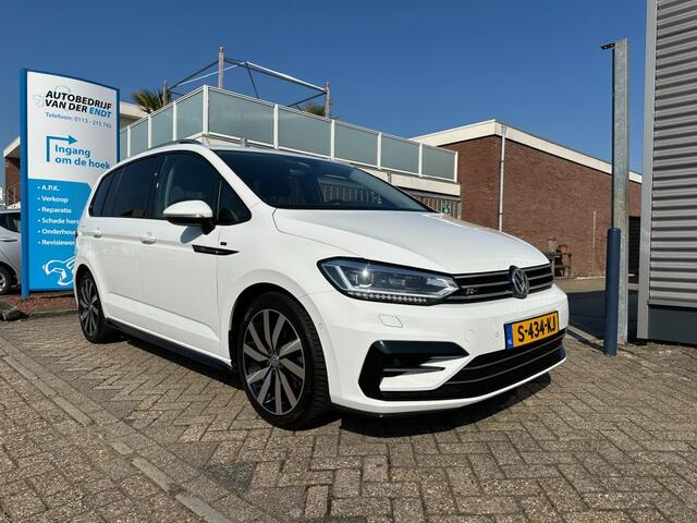 Volkswagen TOURAN 1.4 TSI Highline Edition R 7 persoons R-line LED Camera Trekhaak