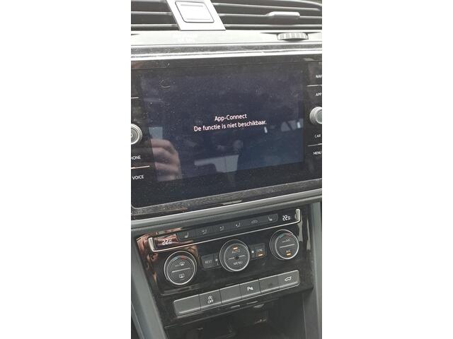 Volkswagen TOURAN 1.5 TSI Comfortline Business 7p Trekhaak, ACC, Digitale cockpit, Camera, Stoelverwarming