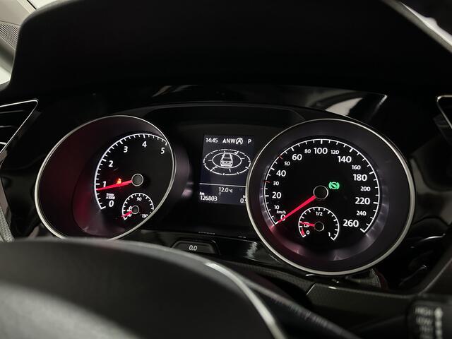 Volkswagen TOURAN 1.4 TSI R-Line 7p - Automaat - Pano / Navi / Camera