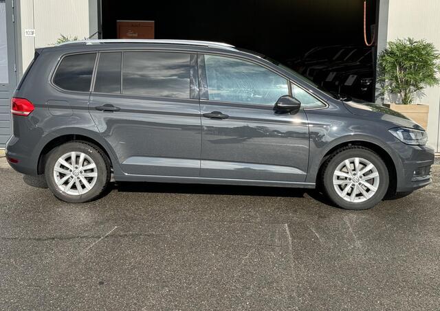 Volkswagen TOURAN 1.5 TSI Comfortline Business 7p / NAP / CAMERA / NAVI / GARANTIE