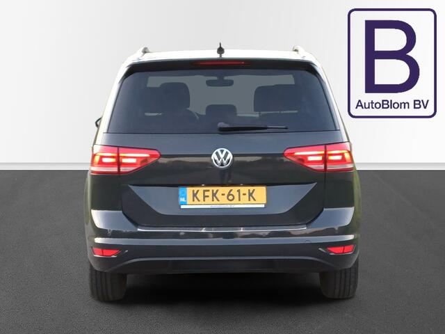 Volkswagen TOURAN 1.5 TSI Highline 5-Pers. /Camera/Cruise/Carplay/Trekh./Navi/Standkachel/