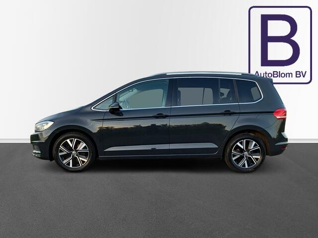 Volkswagen TOURAN 1.5 TSI Highline 5-Pers. /Camera/Cruise/Carplay/Trekh./Navi/Standkachel/