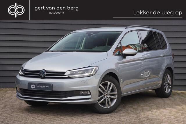 Volkswagen TOURAN 1.5 TSI Comfortline - VIRT. COCKPIT - 7 PERSOONS - CARPLAY - KEYLESS - FULL LED -