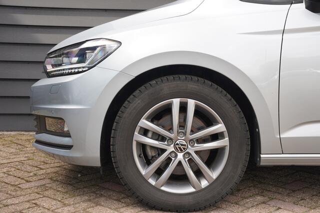 Volkswagen TOURAN 1.5 TSI Comfortline - VIRT. COCKPIT - 7 PERSOONS - CARPLAY - KEYLESS - FULL LED -