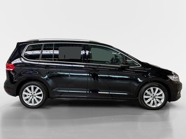 Volkswagen TOURAN 1.5 TSI Highline 7p I Automaat I Trekhaak I Adaptive Cruise I Stoelverwarming