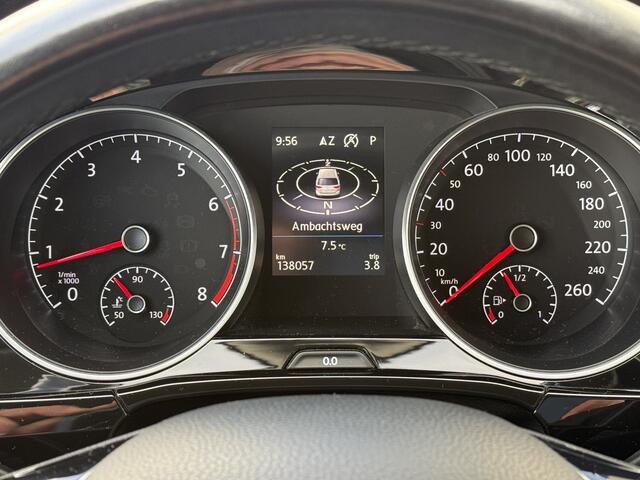 Volkswagen TOURAN BWJ 2017 | 1.8 TSI 180PK Highline Bus R AUTOMAAT | TREKHAAK | AGR | CLIMA | NAVI | CAMERA | CRUISE | STOELVERW | PDC | LICHTMETAAL