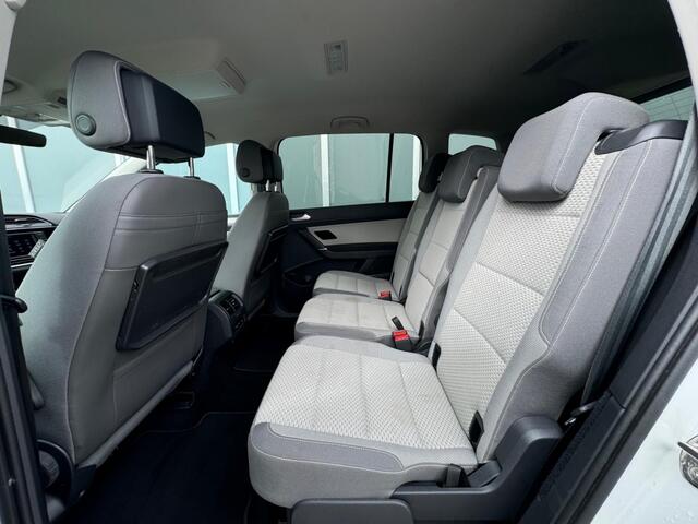 Volkswagen TOURAN 1.5 TSI 150pk DSG R-Line Black Style 7p. | ACC | Elk Trekhaak