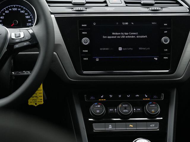 Volkswagen TOURAN 7-zits 1.0 TSI 115 pk Comfortline Business | Achteruitrijcamera | Stoelverwarming | Adaptive Cruise | Navigatie