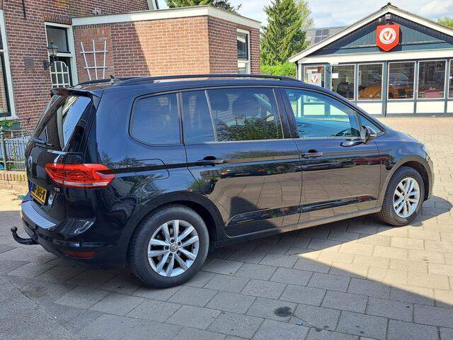 Volkswagen TOURAN 1.4 TSI Connected Series 7p/Trekhaak/Navi/AUR-cam/Ergo-stoel