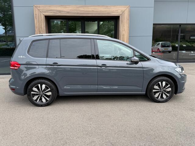 Volkswagen TOURAN 1.5 TSI 150pk Comfortline GOAL 7-persoons | Camera | Elek. klep | Navi | Rijklaar incl. garantie