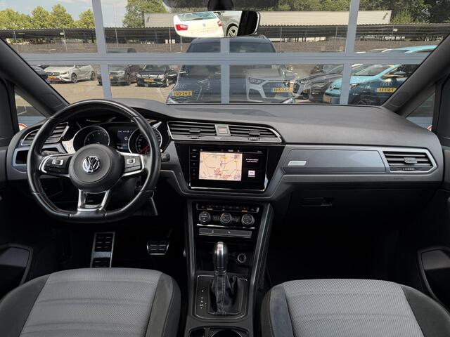 Volkswagen TOURAN 1.4 TSI R-Line 7p DSG | CarPlay | Dealer onderhouden