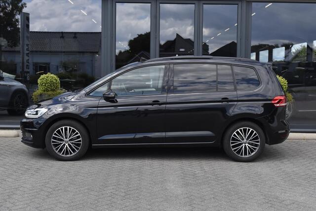 Volkswagen TOURAN 1.5 TSI Business 7p