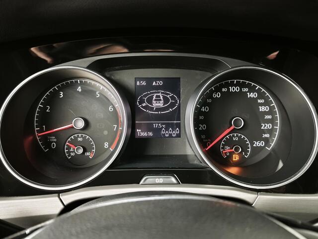 Volkswagen TOURAN 1.4 TSI Highline Business R 7p | Trekhaak | Parkeersensoren V+A | Stoelverwarming | Apple CarPlay / Android Auto |