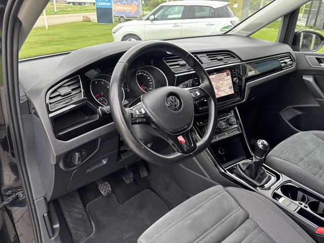 Volkswagen TOURAN 1.4 TSI Highline 7pers. Trekh I Led I Navi