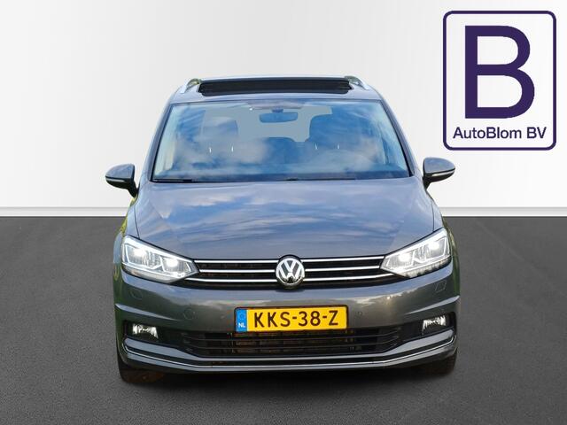 Volkswagen TOURAN 1.8 TSI Highline /Pano/Led/Clima/Camera/Carplay/Navi/Park. ass./17"/