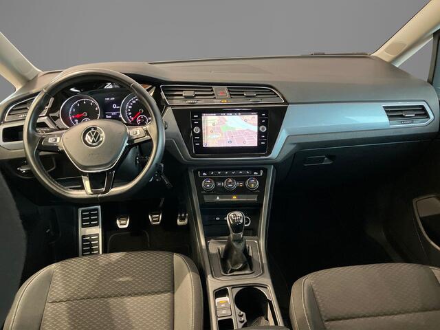 Volkswagen TOURAN 1.5TSI/150PK Comfortline 7p · Navigatie · Apple/Android · Camera + Parkeersensoren · Garantie t/m 12-07-2027 of 100000km