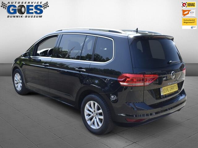 Volkswagen TOURAN III Highline BMT/Start-Stop pano/stoelverw/carplay/7 pers