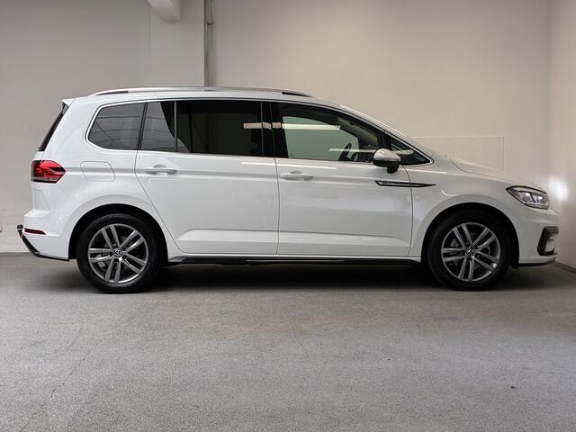 Volkswagen TOURAN 1.5 TSI Highline Business R 7p | TREKHAAK | VIRTUAL | CAMERA |