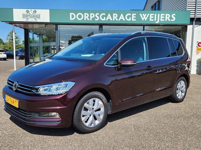 Volkswagen TOURAN 1.5 TSI Highline, 1e eigenaar, dealeronderhouden, Trekhaak, Navi, Camera, Android/Apple