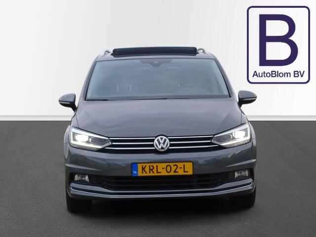 Volkswagen TOURAN 1.5 TSI Highline / Trekhaak / LED / Panodak