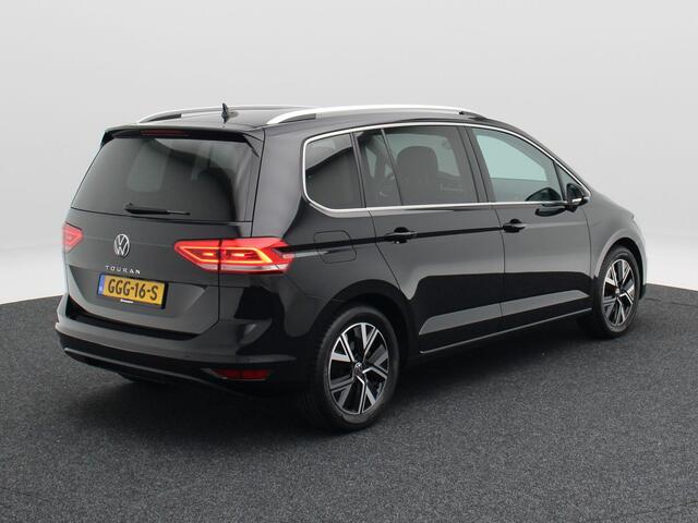 Volkswagen TOURAN 1.5 TSi 150Pk Highline 7p | Stoelverwarming | Adaptive Cruise | Camera | Climatronic | Navigatie | Carplay | 17 Inch | 30.754 Km !!