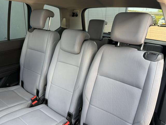 Volkswagen TOURAN 1.5 TSi 150pk DSG Comfortline 7-persoons SCHUIFDAK/LEDER/CAMERA/NAVI/ADAPT.CRUISE/WINTERPACK