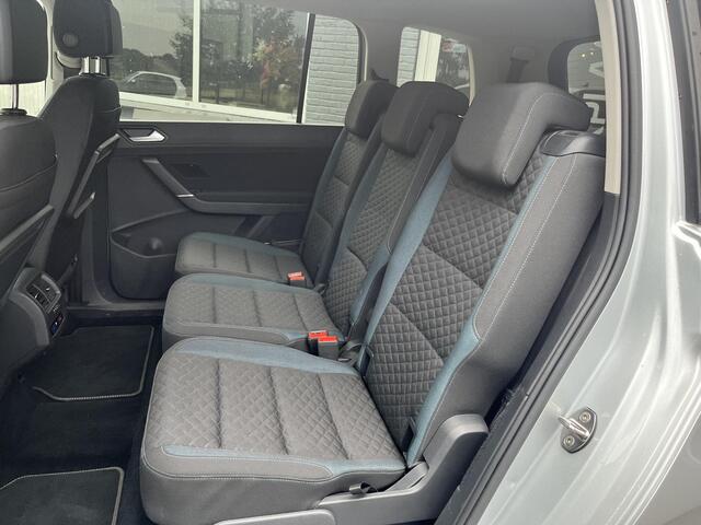 Volkswagen TOURAN 1.0 TSI Comfortline 7-Persoons Navigatie, ACC, Zuinig!