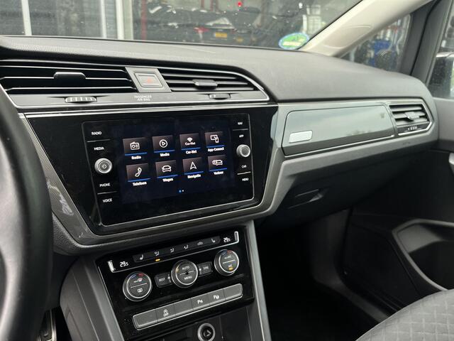 Volkswagen TOURAN 1.0 TSI Comfortline 7-Persoons Navigatie, ACC, Zuinig!