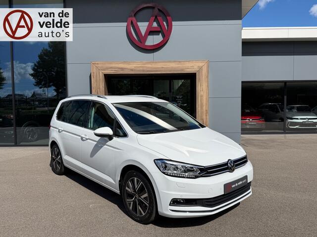 Volkswagen TOURAN 1.5 TSI 150pk Highline | Trekhaak | Led | Carplay | 17 Inch | Rijklaar incl. garantie