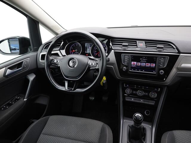 Volkswagen TOURAN 1.2 TSI Comfortline | Trekhaak | Camera | PDC V&A | Navi | Prijs Rijklaar!!