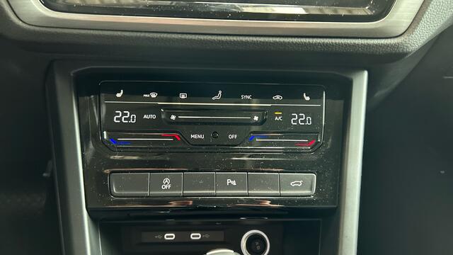 Volkswagen TOURAN 1.5 TSI Comfortline Business 7p – foto 7