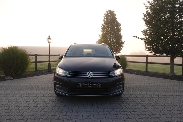 Volkswagen TOURAN 1.5 TSI Highline 7p | Stoelverwarming | Stuurwielverw. | Carplay | Massage | Adaptive Cruise | – foto 2