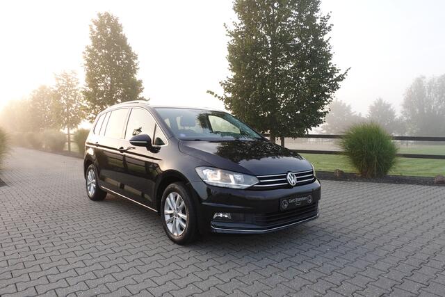 Volkswagen TOURAN 1.5 TSI Highline 7p | Stoelverwarming | Stuurwielverw. | Carplay | Massage | Adaptive Cruise | – foto 3