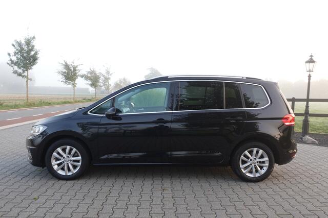 Volkswagen TOURAN 1.5 TSI Highline 7p | Stoelverwarming | Stuurwielverw. | Carplay | Massage | Adaptive Cruise | – foto 8