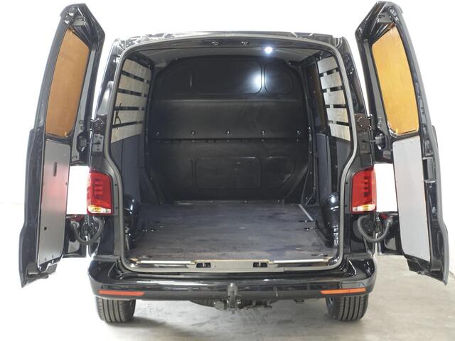 Volkswagen TRANSPORTER 2.0 TDI L2H1 Highline Automaat Airco Navi Parkeersensoren Trekhaak Lichtmetalen velgen