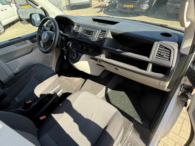 Volkswagen TRANSPORTER 2.0 TDI L2H1 150PK EURO 6**BPM VRIJ** Automaat/ cruise control