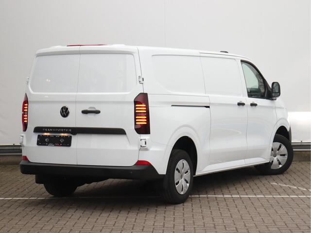 Volkswagen TRANSPORTER 2.0 TDI 150pk L2H1 | BPM-vrij | Achterdeuren | Parkeerhulp | Cruise control | Airco | App-Connect | Camera |