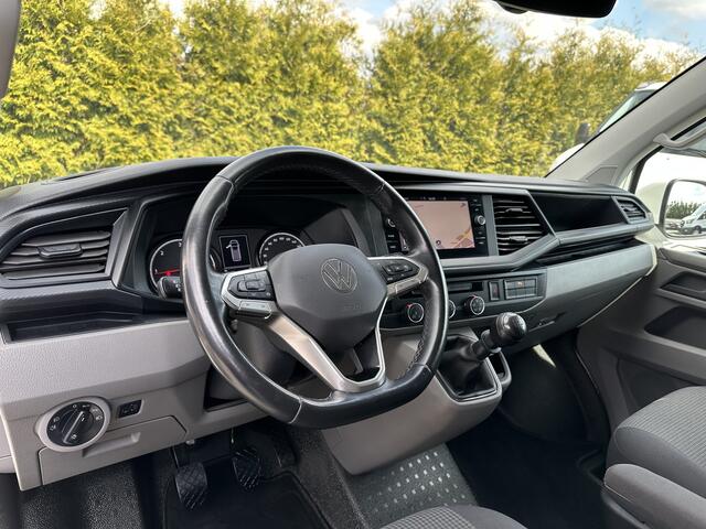 Volkswagen TRANSPORTER 2.0 TDI HIGHLINE+ / L2H1 / TREKHAAK / NAVI / CRUISE / AIRCO / PDC / APPLE CARPLAY / ANDROID