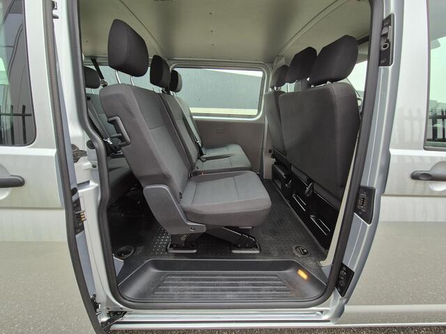 Volkswagen TRANSPORTER Kombi 2.0 TDI L2H1 9 PERSOONS Comfortline Trekhaak / CruiseControl.