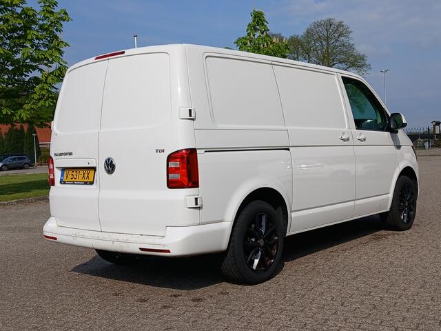 Volkswagen TRANSPORTER 2.0 TDI L1H2 Highl.