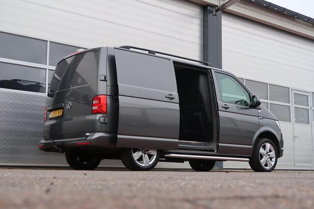 Volkswagen TRANSPORTER 2.0 TDI L1H1 Highline AUT/ LED/ ACC/ 2X DEUR/ NAVI/ AIRCO/ TREKHAAK