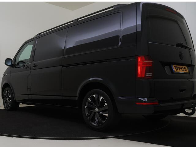Volkswagen TRANSPORTER Bedrijfswagens 2.0 TDI L2H1 28 204 pk / 150 kW Automaat | Navigatiepakket | Achterklep met ruit | Achteruitrijcamera | Cruise control |
