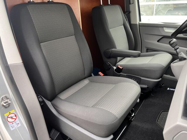 Volkswagen TRANSPORTER 2.0 TDI L1H1 Airco Cruise controle Kastinrichting Navigatie Apple carplay Parkeerhulp achter Euro 6 Dealer onderhouden!! Bestel 2-Persoons