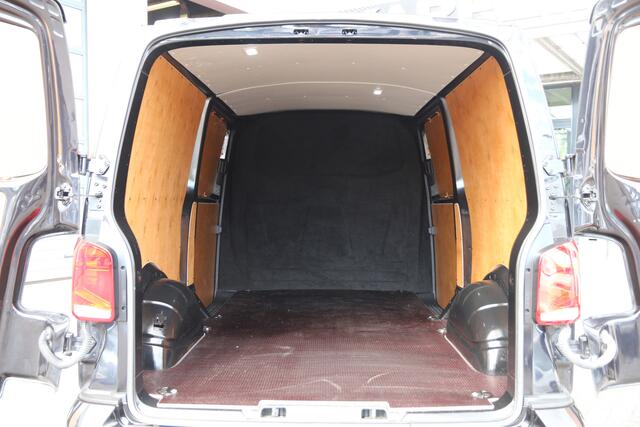 Volkswagen TRANSPORTER 2.0 TDI 204PK | Aut. | 2x Schuifdeur | Virtual | Navi | Camera | Clima..